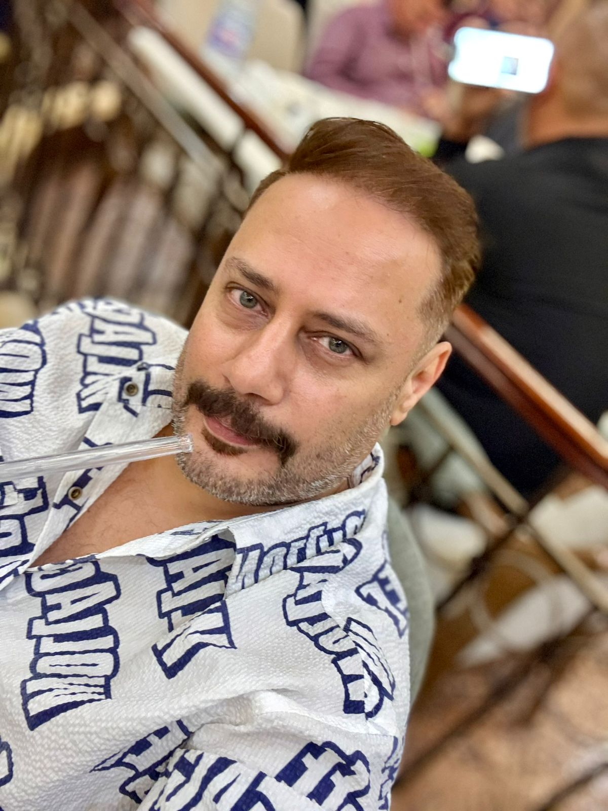 "أبو حسني قشطة.. ملك المنتجات المصرية في الإمارات ورحلة نجاحه لا تتوقف ابدا