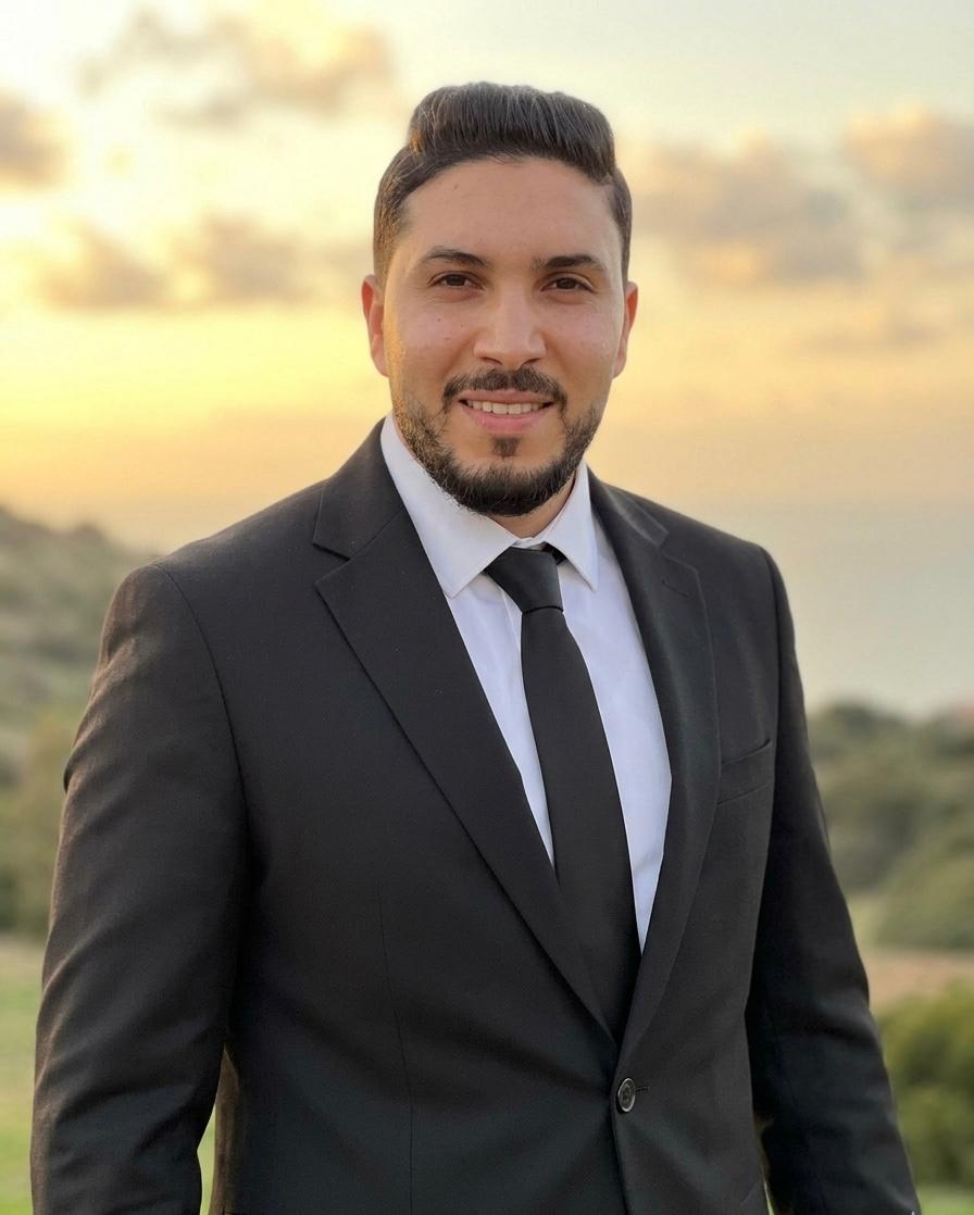أمان الله بن الشيخ.. صانع محتوى يواكب التحولات المتسارعة في الإعلام الرقمي